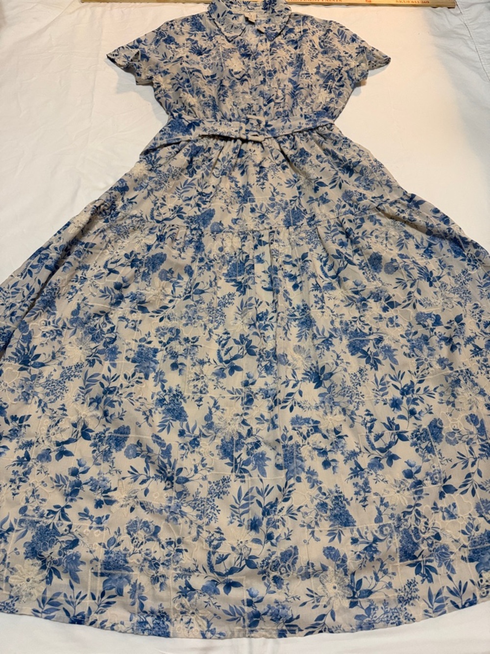 Joie Floral  Embroidered Tiered Midi Dress with Lining L NWT - Picture 3 of 9